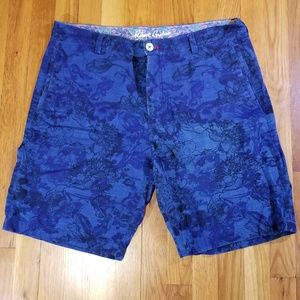 ROBERT GRAHAM Blue Floral Bermuda Shorts (Size 36)